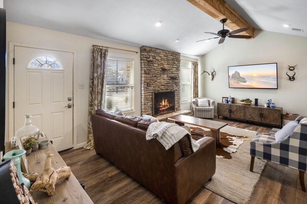 301 Hub Dr - Photo 4
