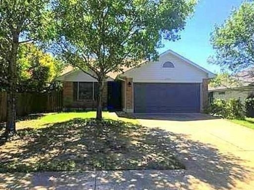 2200 Larston Ln - Photo 0