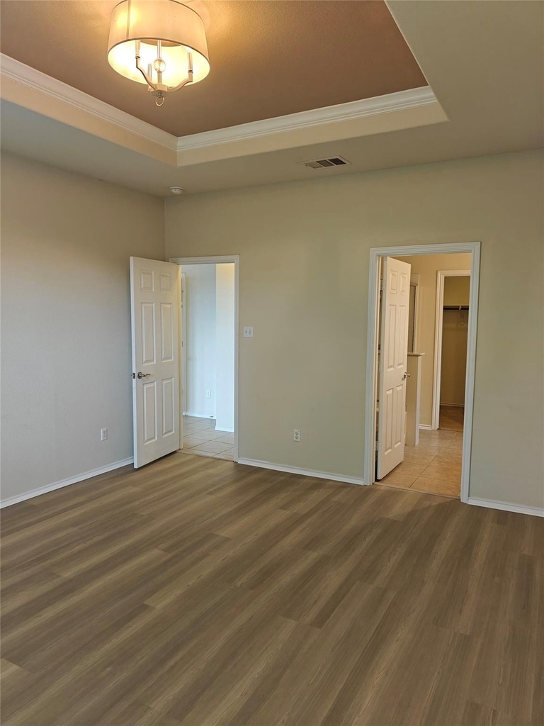 5610 Hopkins Dr - Photo 8