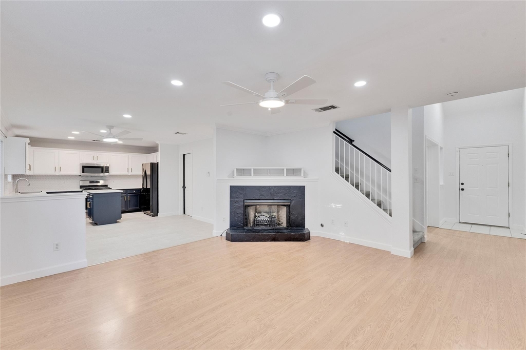 2607 Claudia Dr - Photo 4