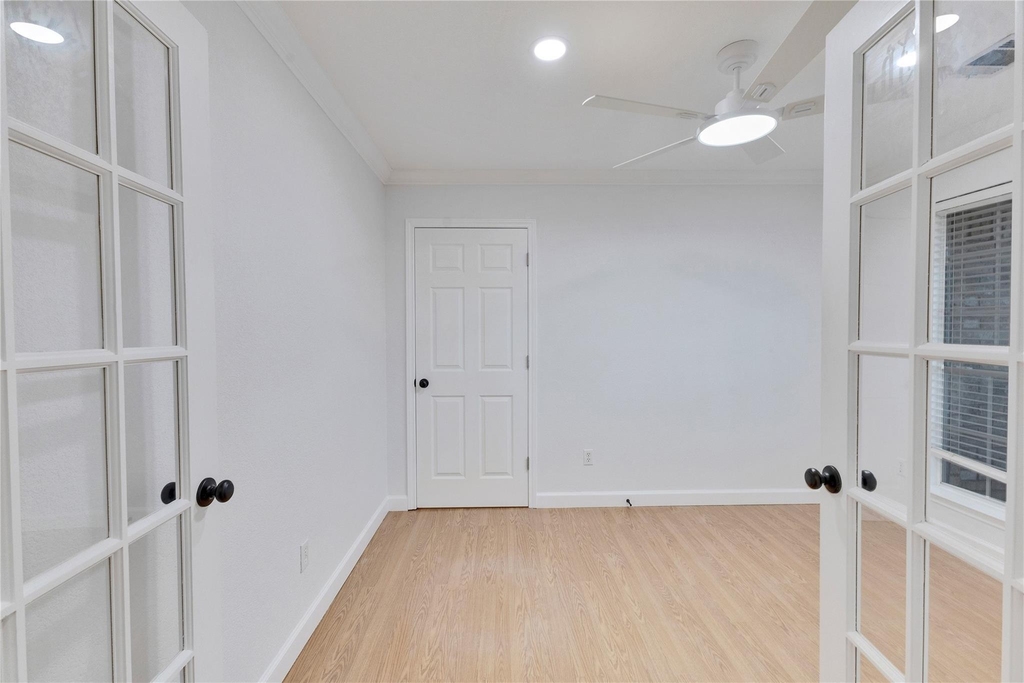 2607 Claudia Dr - Photo 3