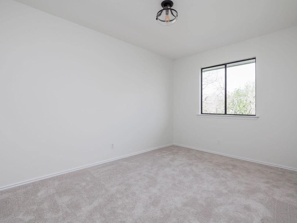 1805 White Oak Cv - Photo 16