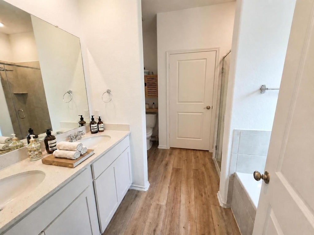 208 Wolf Springs Rd - Photo 12