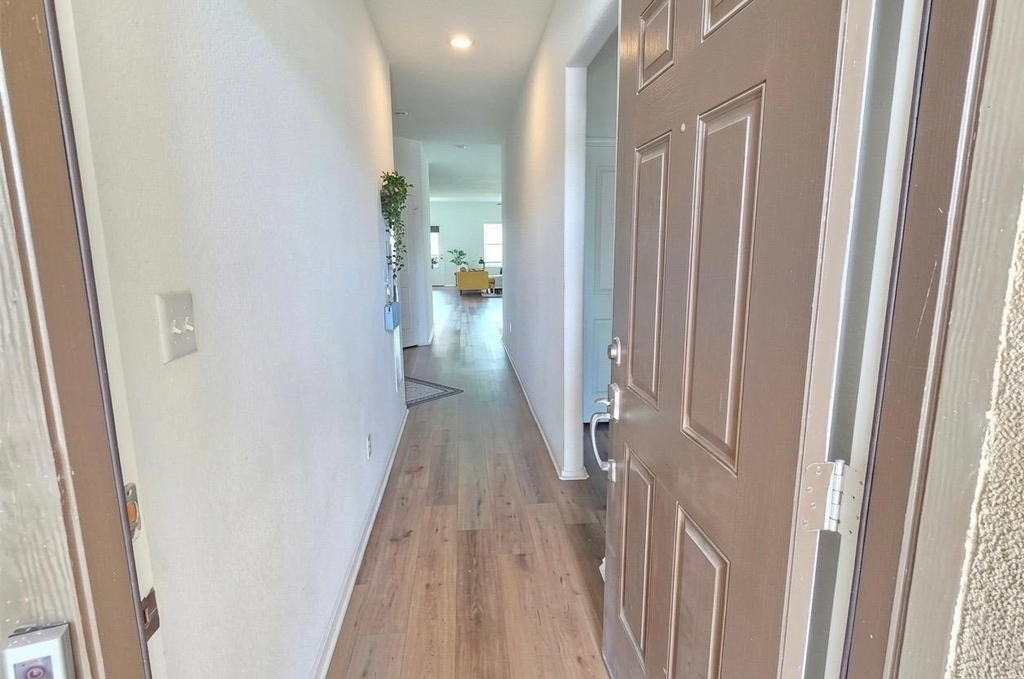 208 Wolf Springs Rd - Photo 3