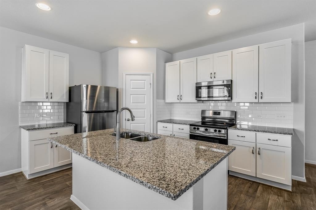 2808 Totley Rd - Photo 1