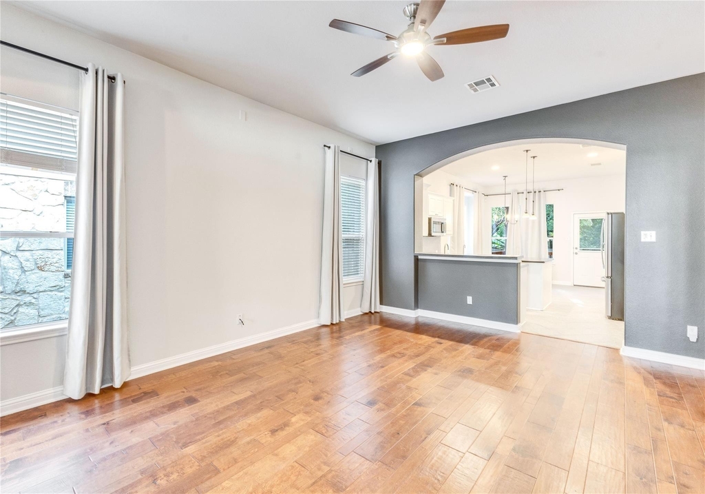 1019 Horne Dr - Photo 2