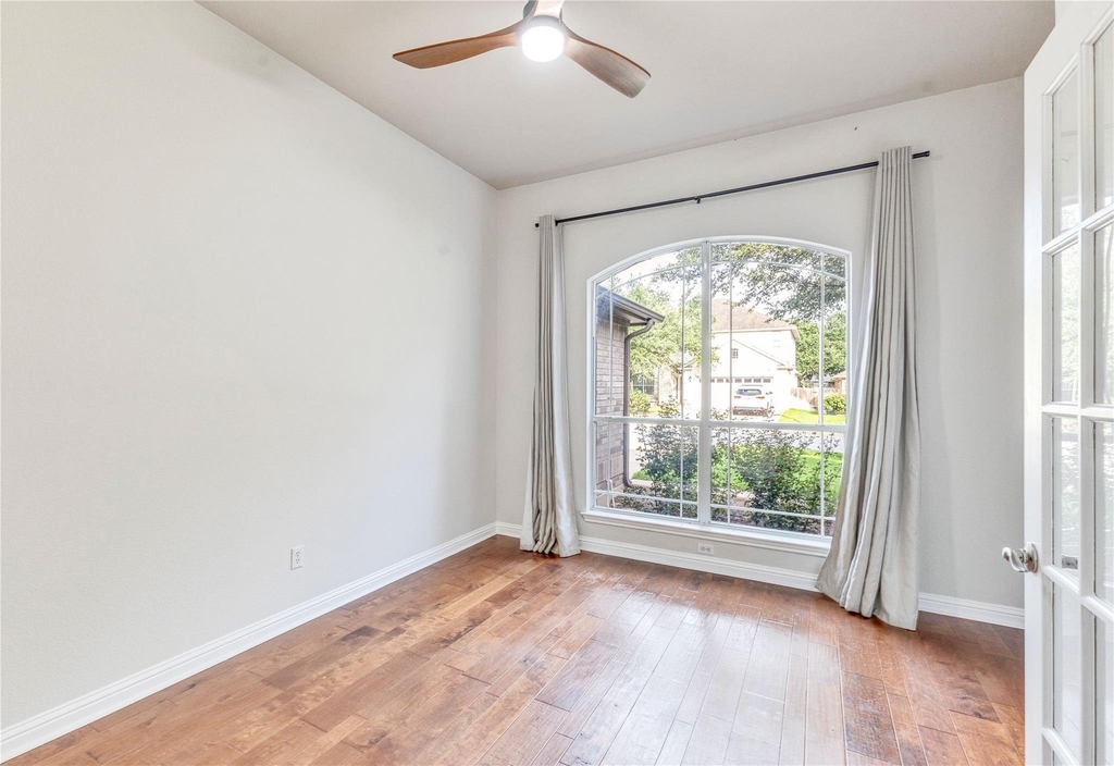 1019 Horne Dr - Photo 4