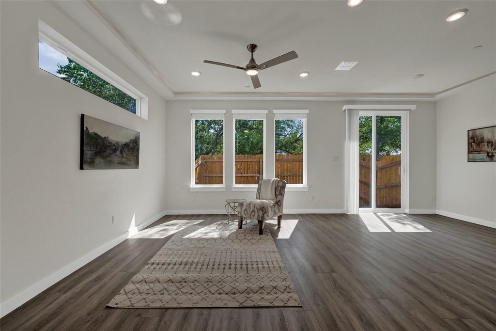 104 Creekside Trl - Photo 7