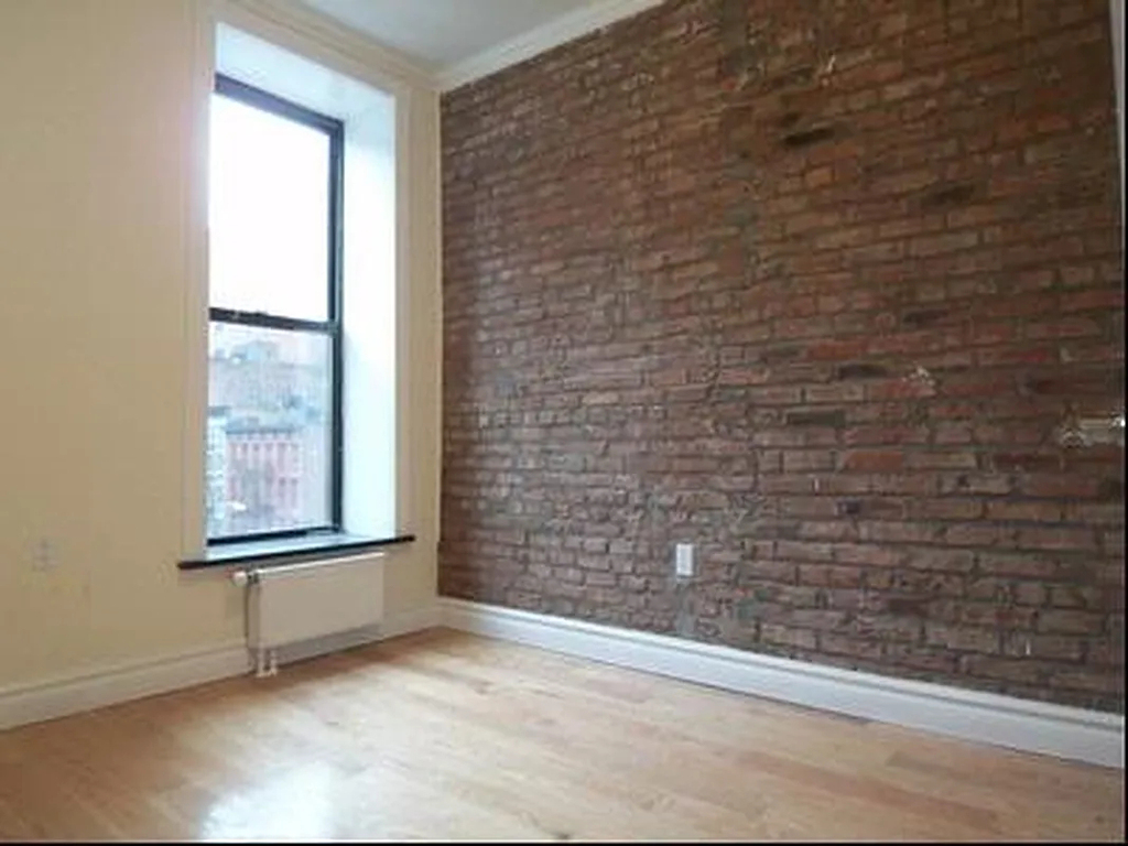 3rd Ave & E 13th St. New York, NY 10003 - Photo 7