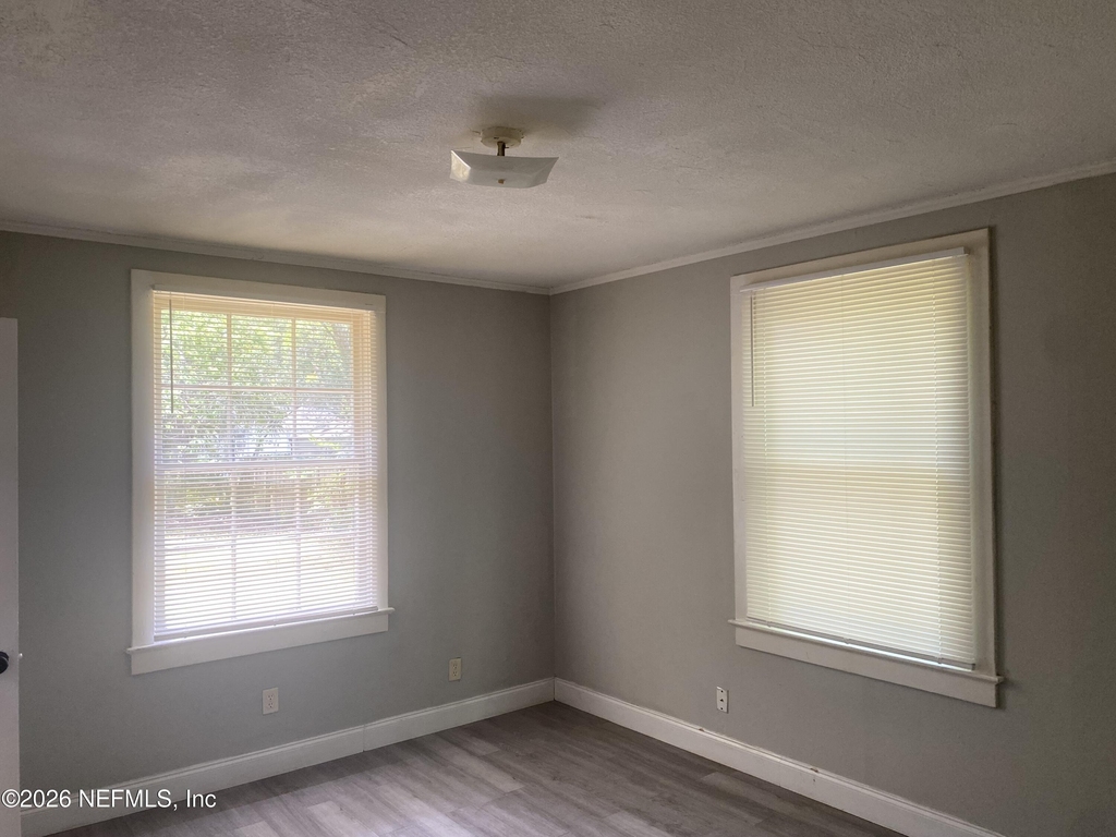 2854 Wickwire Street - Photo 7