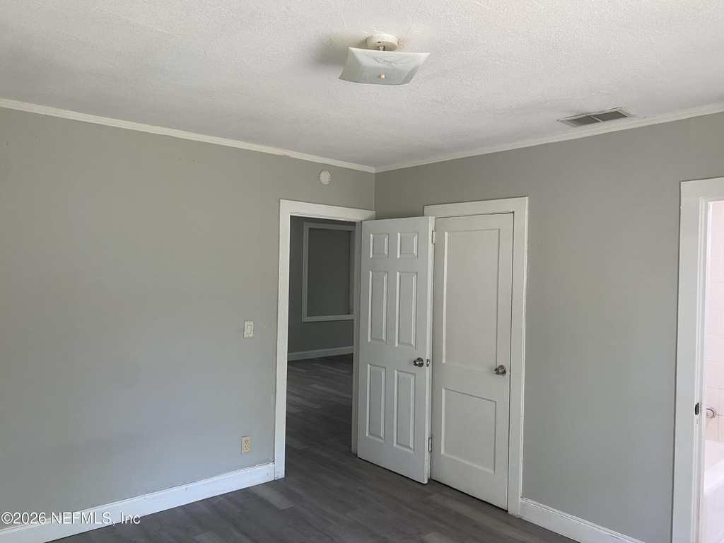 2854 Wickwire Street - Photo 6