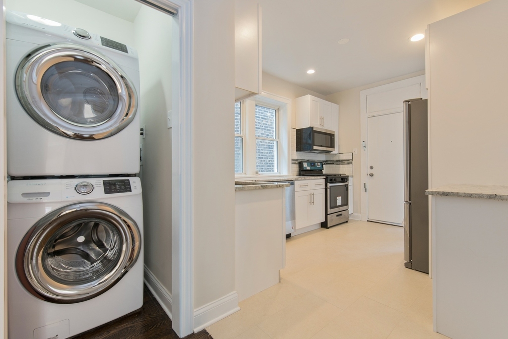 7938 S Honore Street - Photo 8