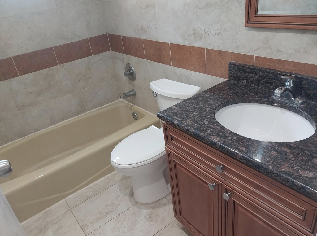 629 W 65th Street - Photo 9