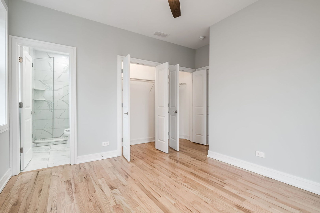 5979 N Elston Avenue - Photo 14