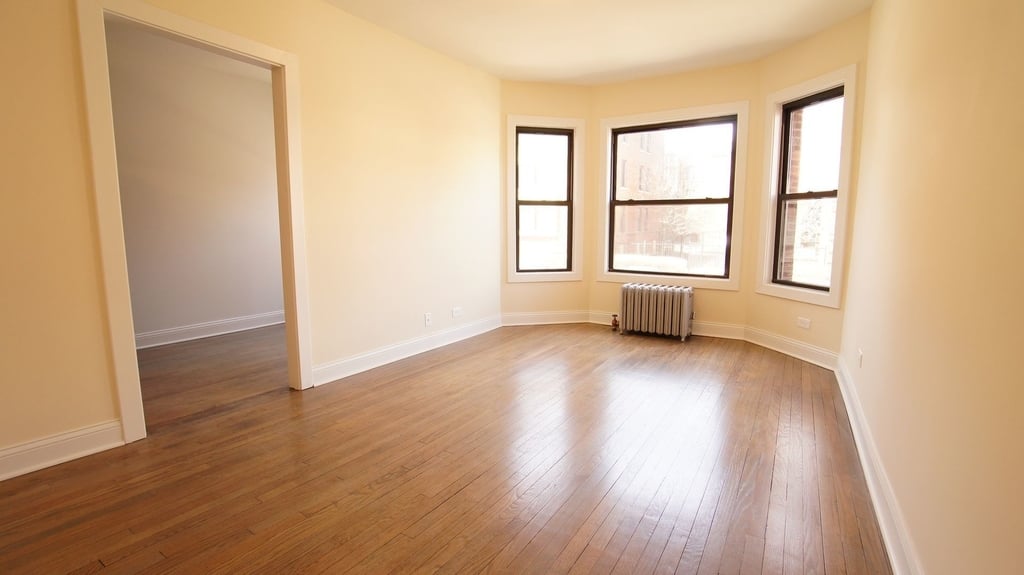 2639 N Spaulding Avenue - Photo 1