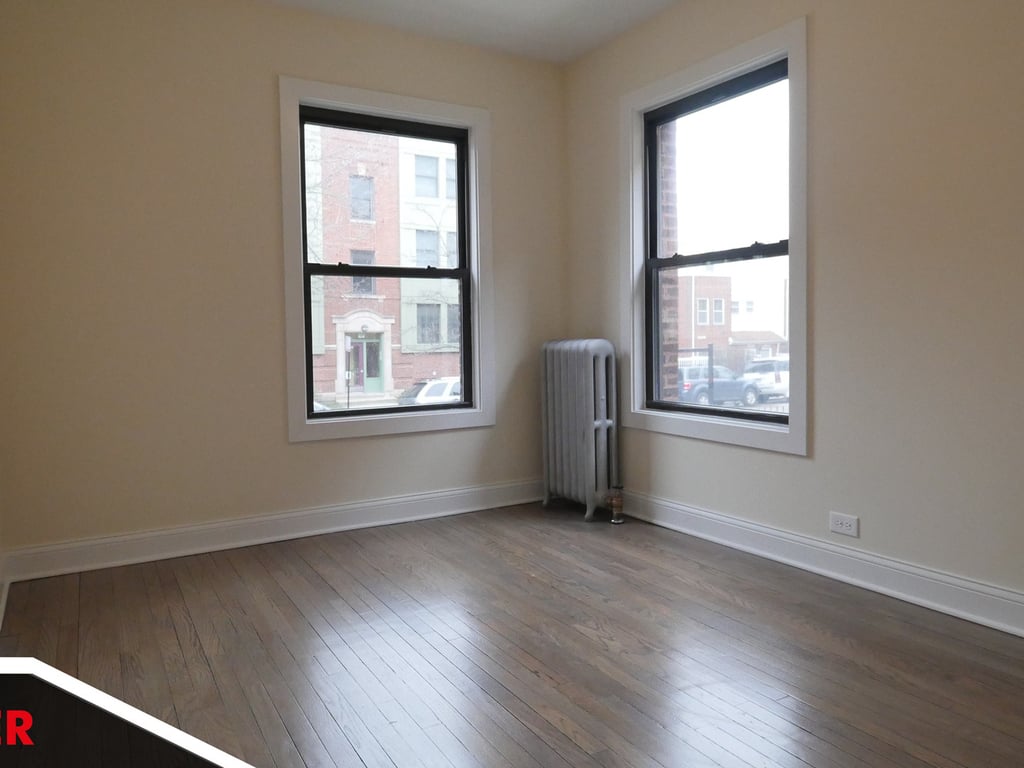 2639 N Spaulding Avenue - Photo 8