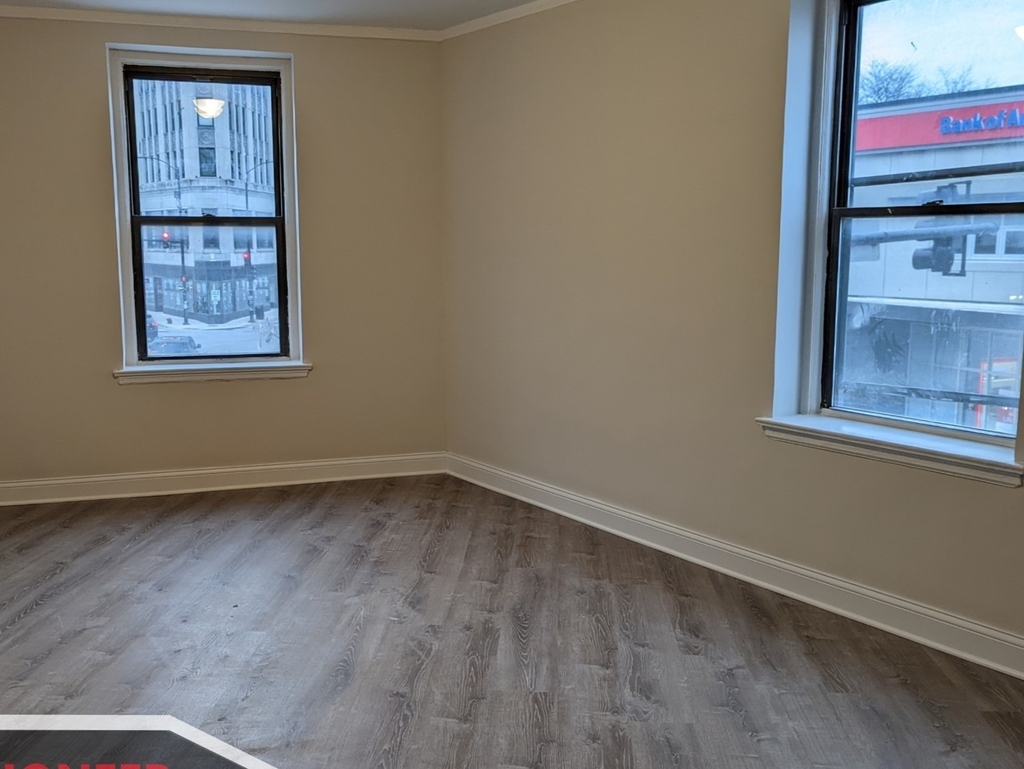 3335 W Diversey Avenue - Photo 3