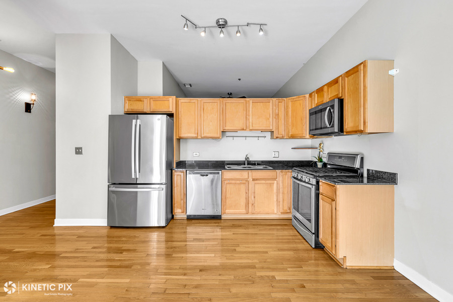 1 S Leavitt Street - Photo 10