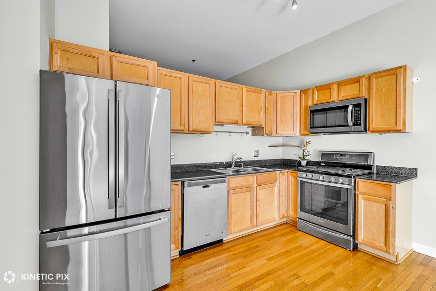1 S Leavitt Street - Photo 12