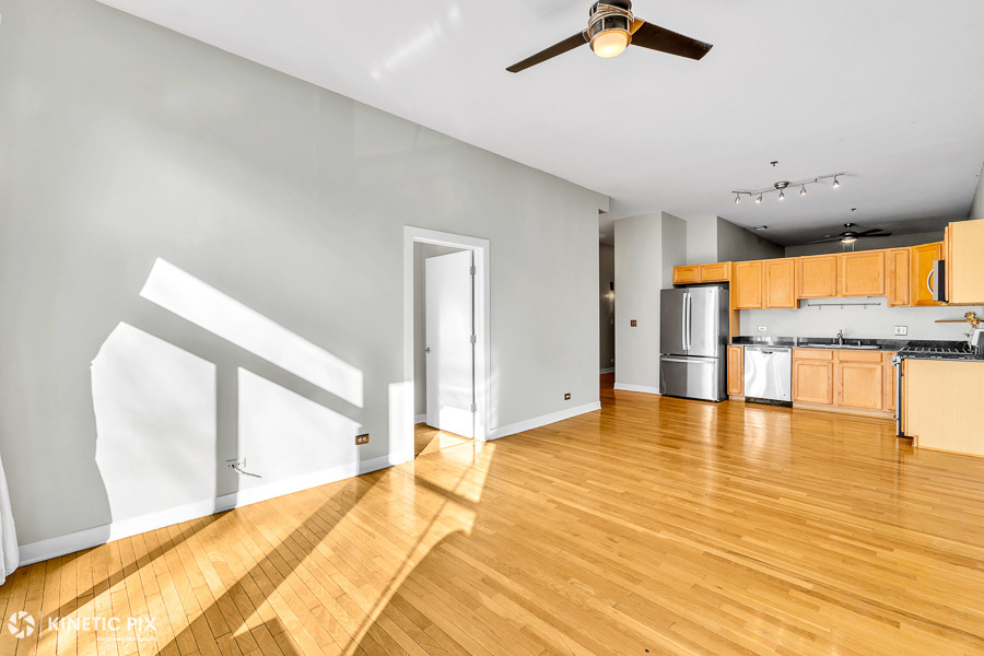 1 S Leavitt Street - Photo 17