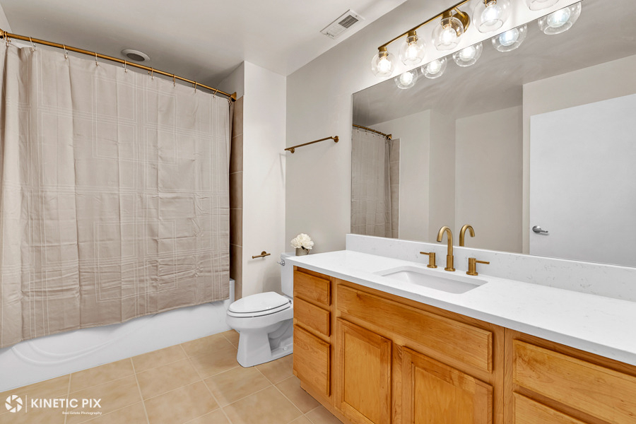 1 S Leavitt Street - Photo 25