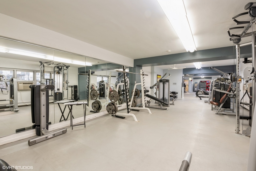 4950 N Marine Drive - Photo 21