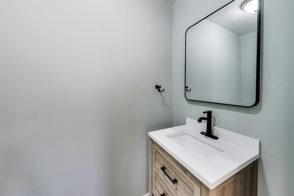 2233 W Armitage Avenue - Photo 7