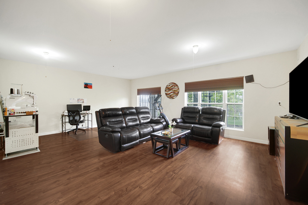 439 Bay Tree Circle - Photo 17