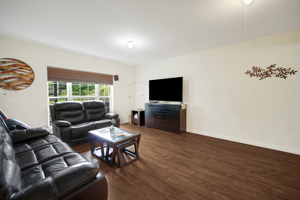 439 Bay Tree Circle - Photo 16