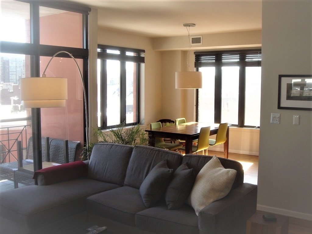 3232 N Halsted Street - Photo 2