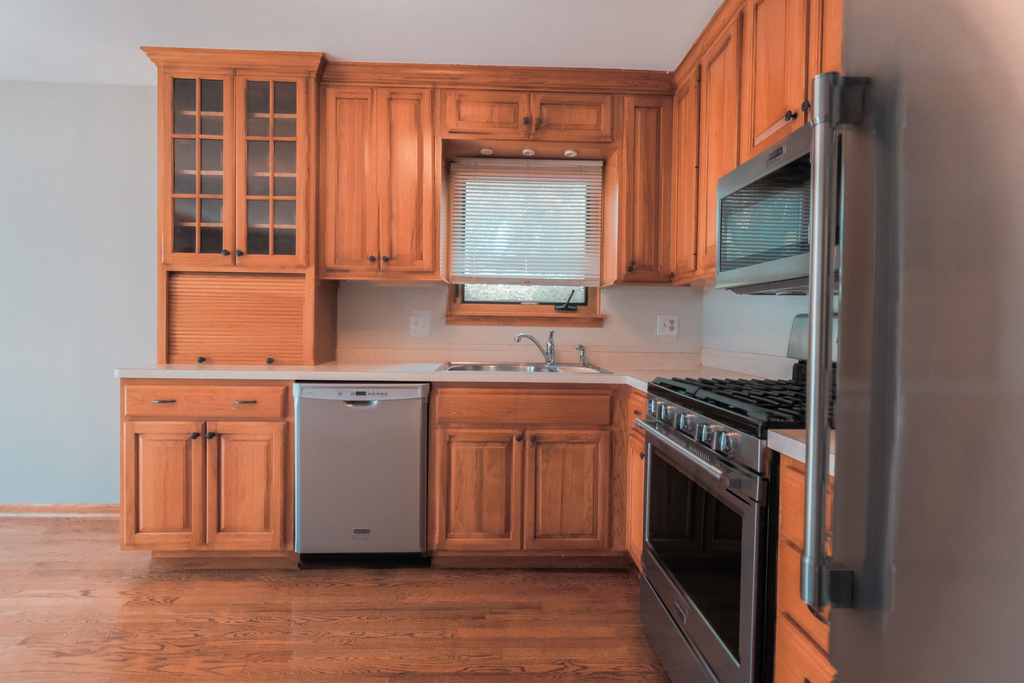 1000 Hunter Street - Photo 5