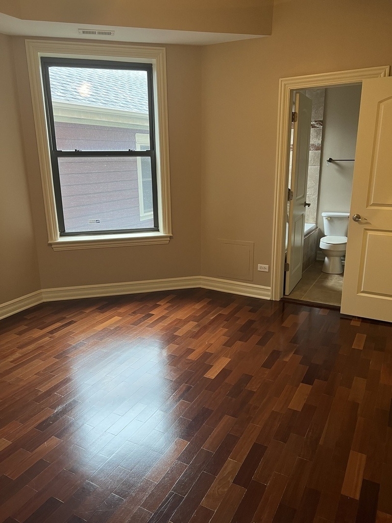 1367 E 64th Street - Photo 18