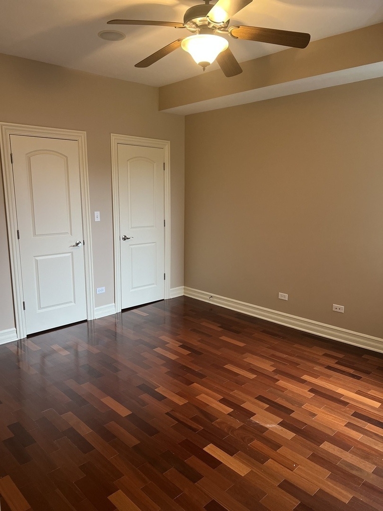 1367 E 64th Street - Photo 17
