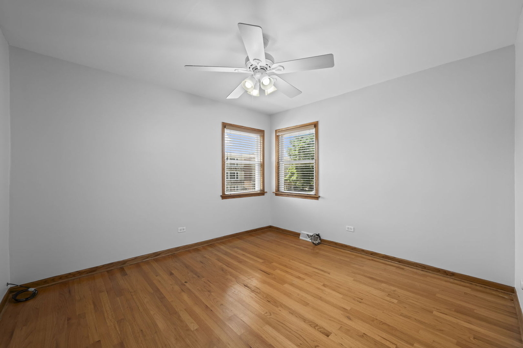 8610 W Summerdale Avenue - Photo 13