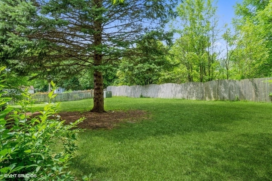 421 Bayview Avenue - Photo 9