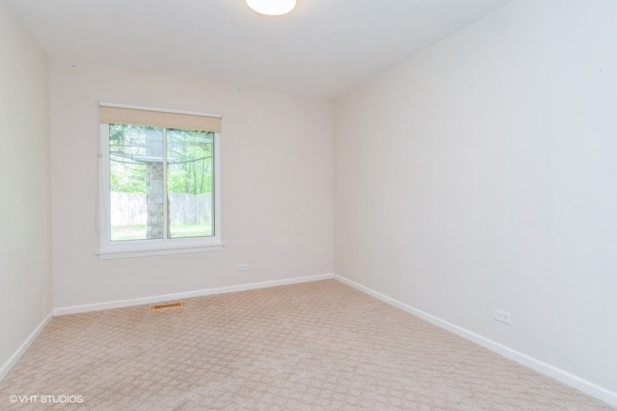 421 Bayview Avenue - Photo 7