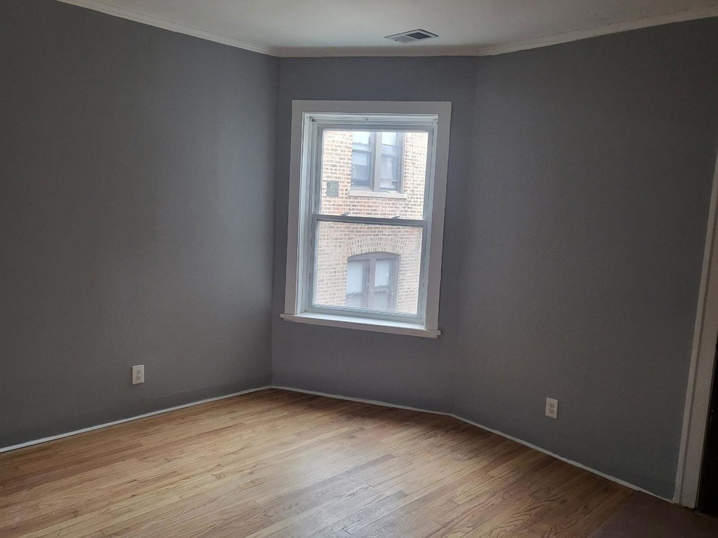 7307 S Bennett Avenue - Photo 3