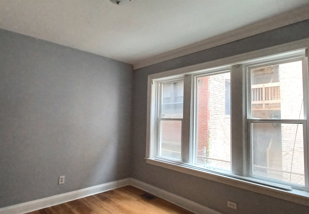 7307 S Bennett Avenue - Photo 6