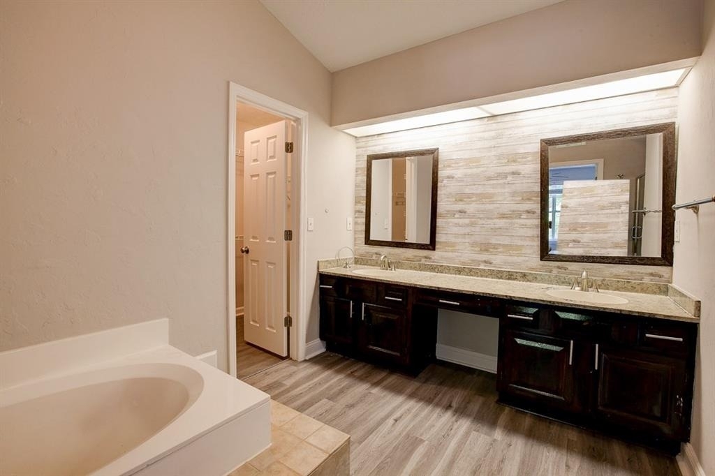 4940 Tanners Spring Drive - Photo 11