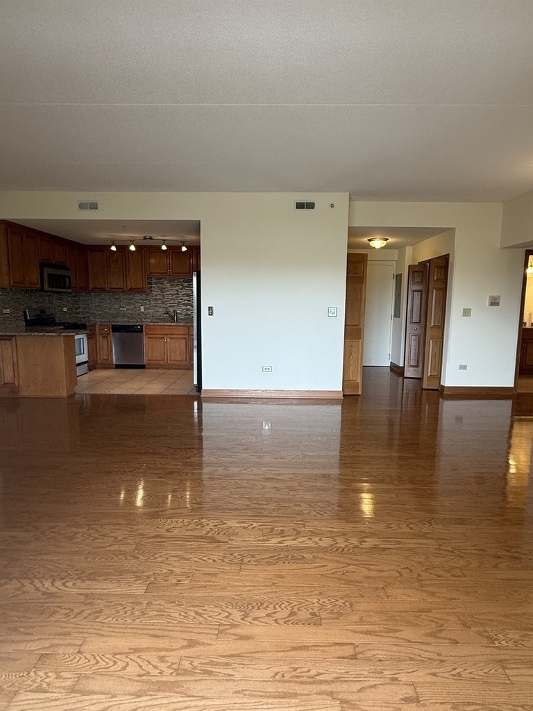 7050 183rd Street - Photo 10