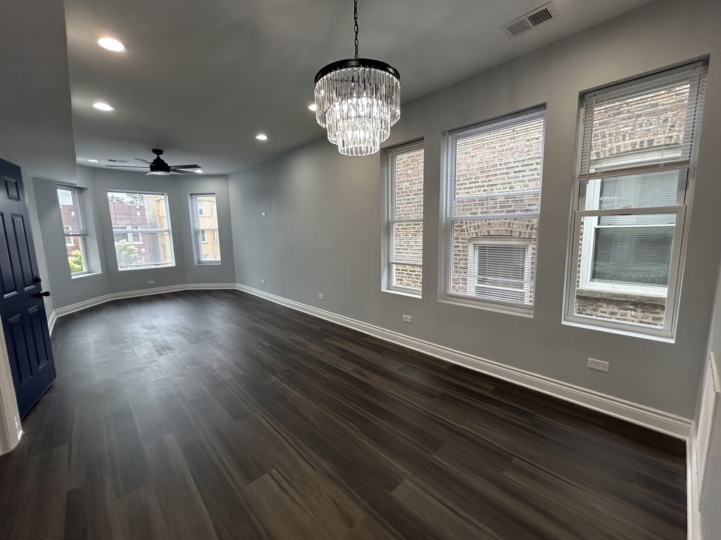 7940 S Carpenter Street - Photo 8