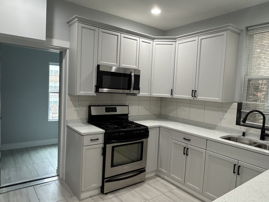 7940 S Carpenter Street - Photo 23