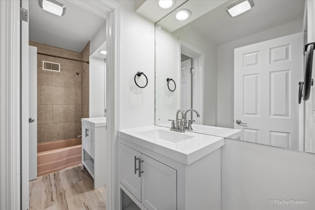 116 S Deerpath Road - Photo 16