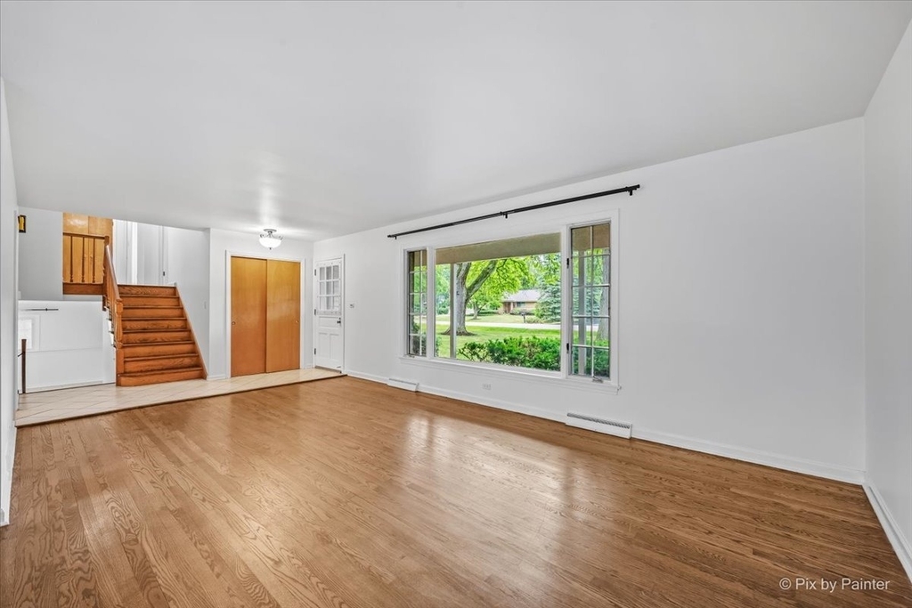 116 S Deerpath Road - Photo 3