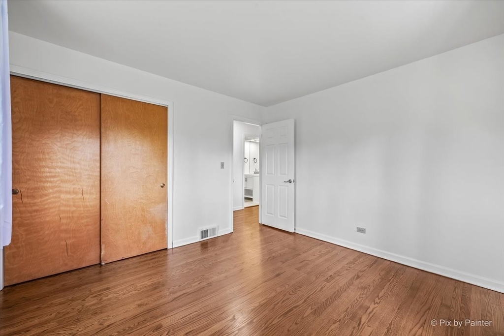 116 S Deerpath Road - Photo 18