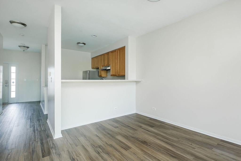 2943 Kentshire Circle - Photo 4