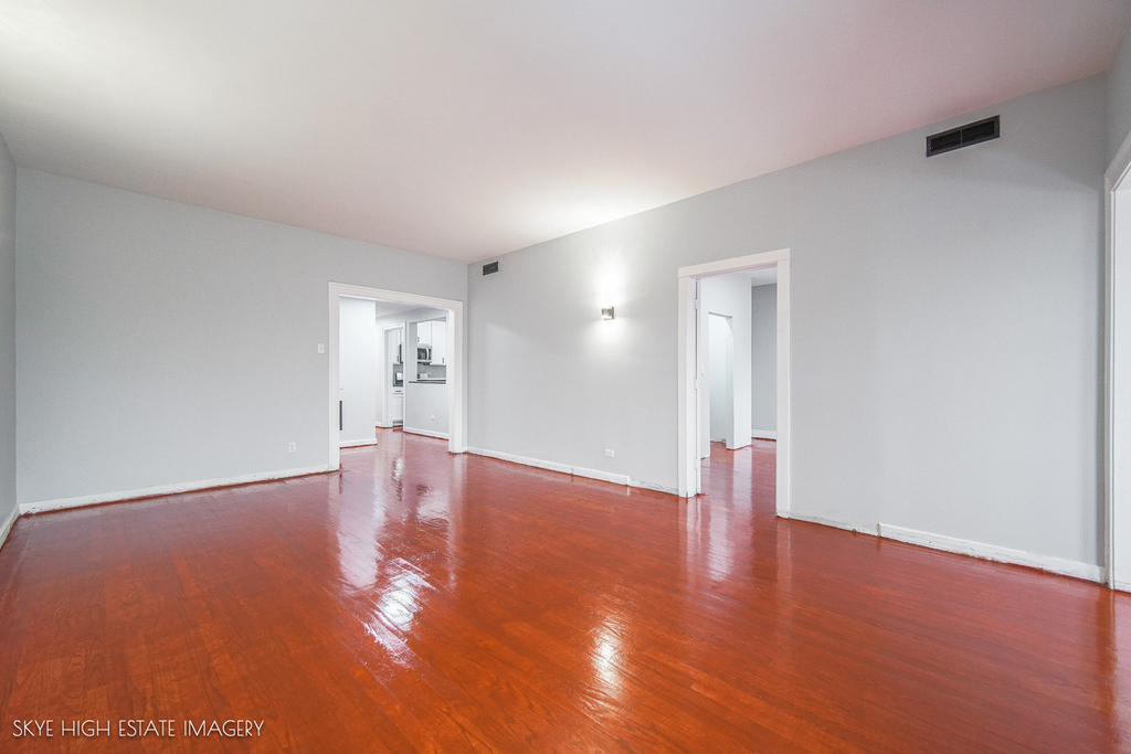 6720 S Paxton Avenue - Photo 6