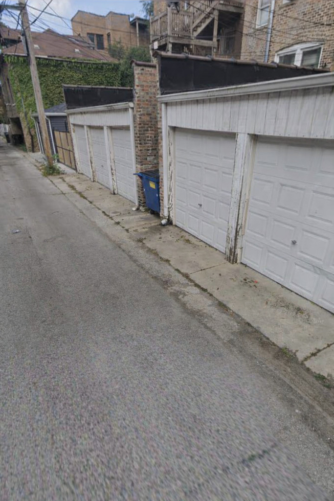 6720 S Paxton Avenue - Photo 17