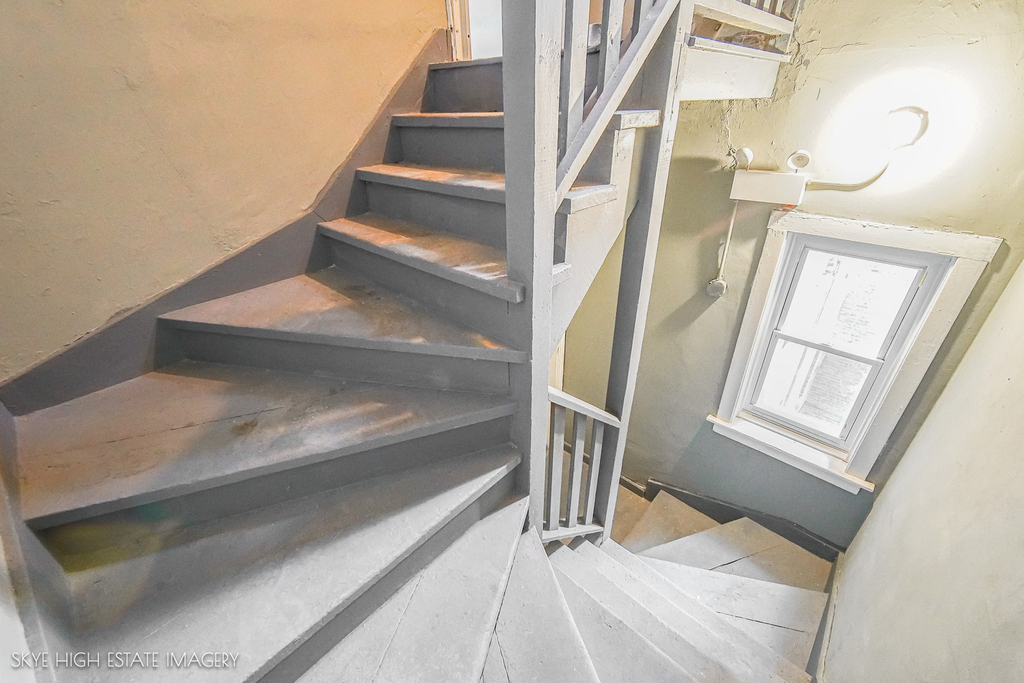 6720 S Paxton Avenue - Photo 16