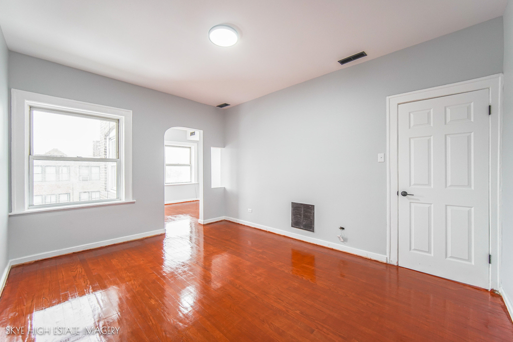6720 S Paxton Avenue - Photo 12